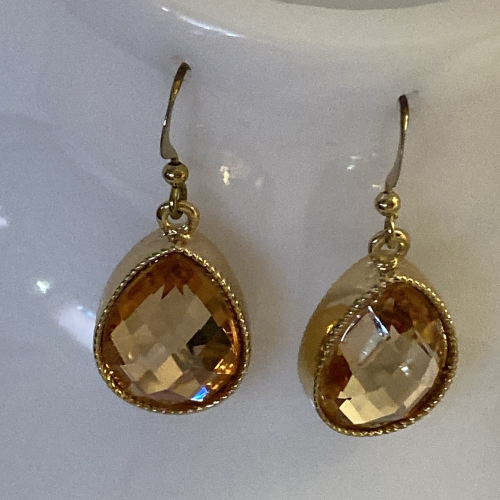 NWOT - Goldtone Pear Shaped Citrine Crystal French Hook Drop Pierced Earrings